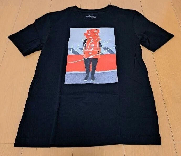 NIKE Pile of Boxes & Collector Holding Shoe Boxes Total 7 T-Shirt Size S JAPAN