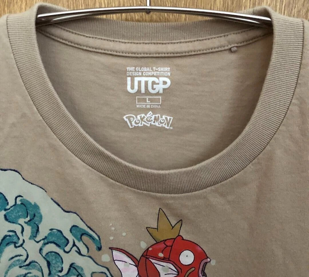 POKEMON Magikarp Hokusai Uniqlo T-Shirt M size Short Sleeve Crew Neck JAPAN