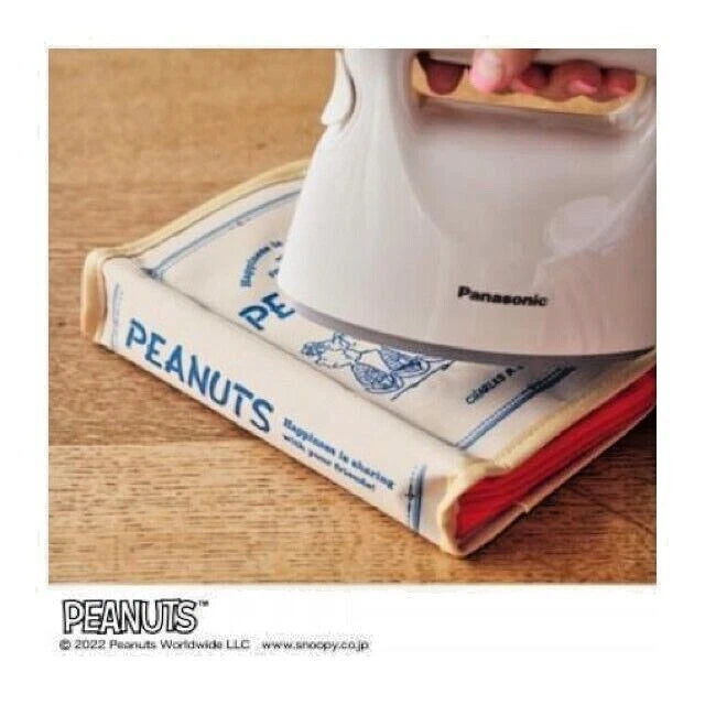 Snoopy book-type bellows valuables case GLOW September 2022 limited appendix JPN