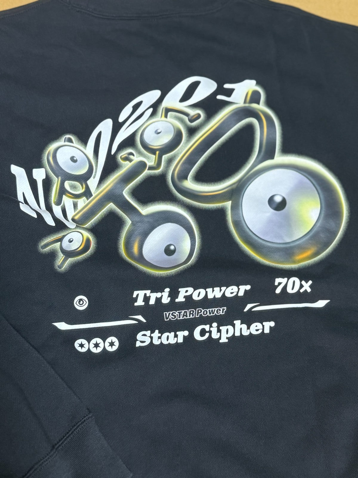 676631