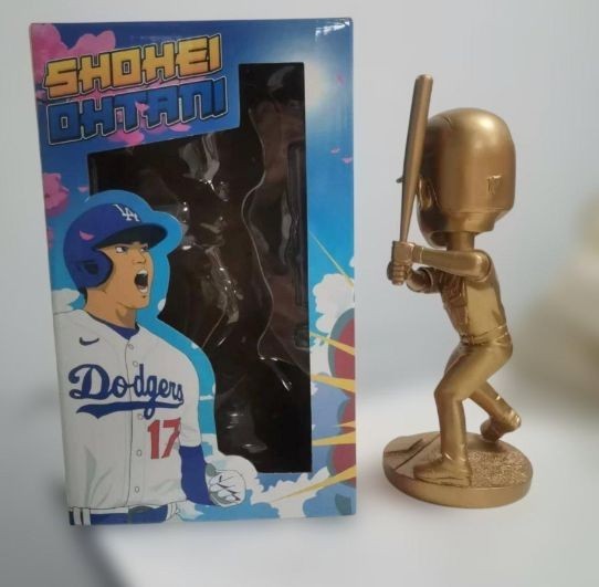 Shohei Ohtani Shohei Ohtani Dodgers Members Only Gold Bobblehead From JAPAN3