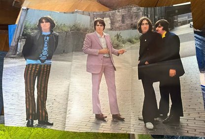The Beatles 1967-1970 1962-1966 Red Blue LP w/OBI Poster Manual Discography JPN