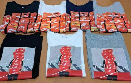 NIKE Pile of Boxes & Collector Holding Shoe Boxes Total 7 T-Shirt Size S JAPAN