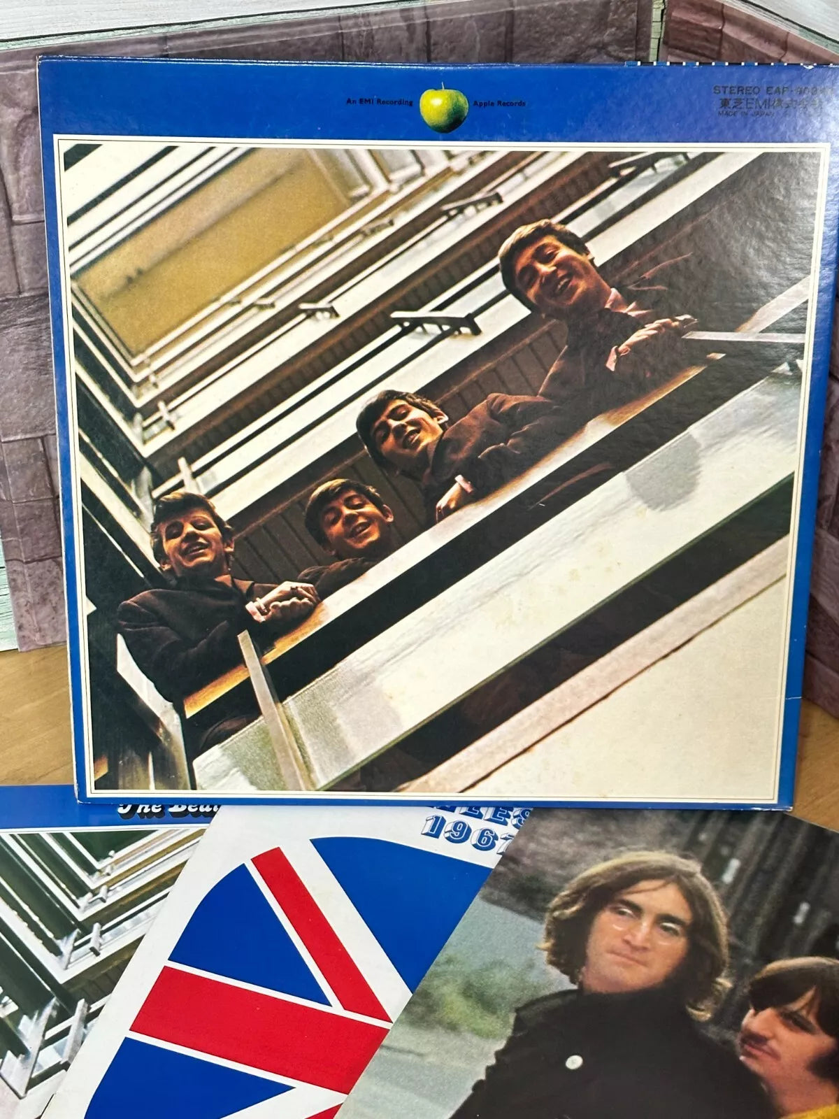 The Beatles 1967-1970 1962-1966 Red Blue LP w/OBI Poster Manual Discography JPN