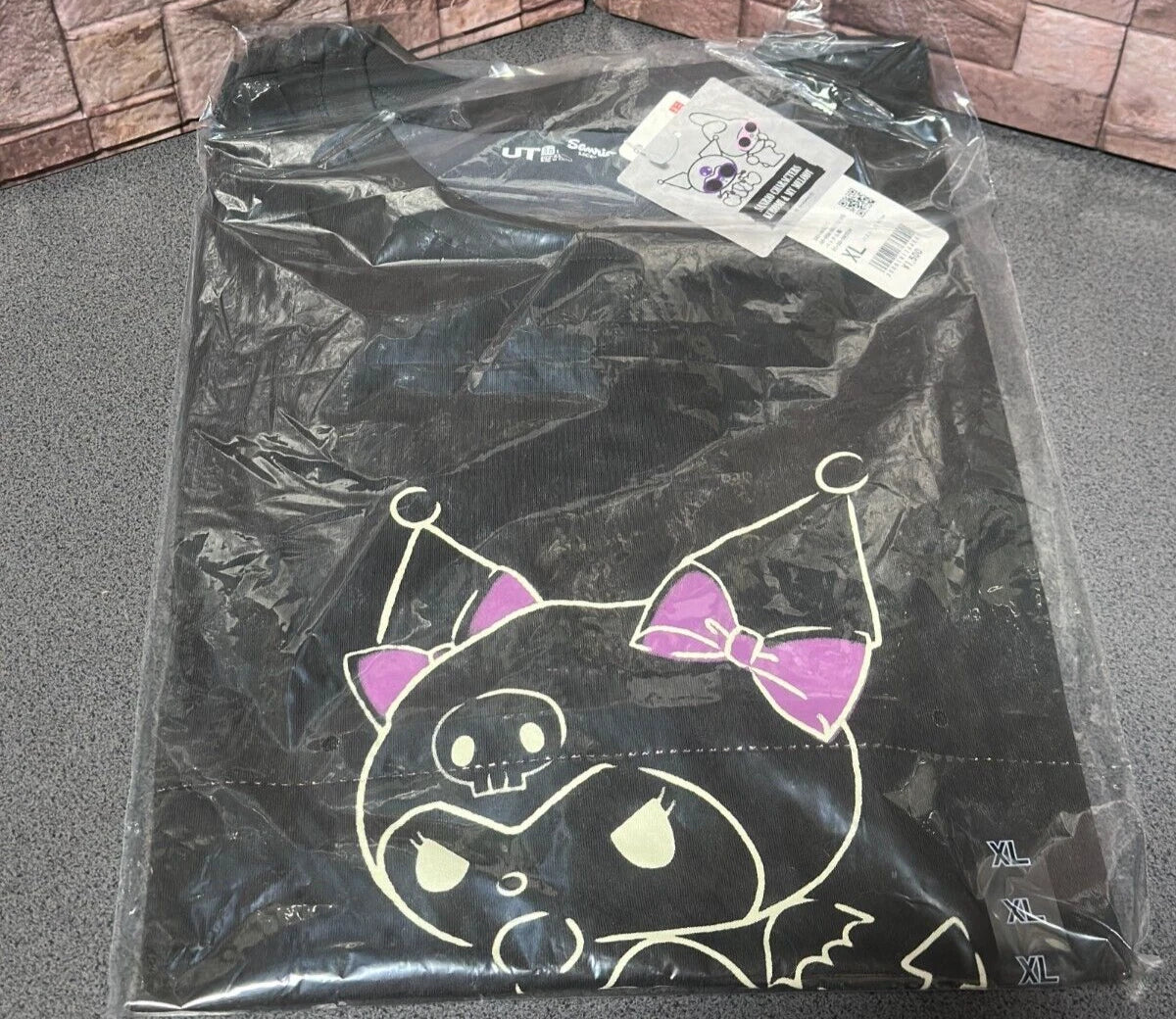 UNIQLO Sanrio KUROMI & MY MELODY T-shirt Oversize Fit XL size Dark Gray JAPAN