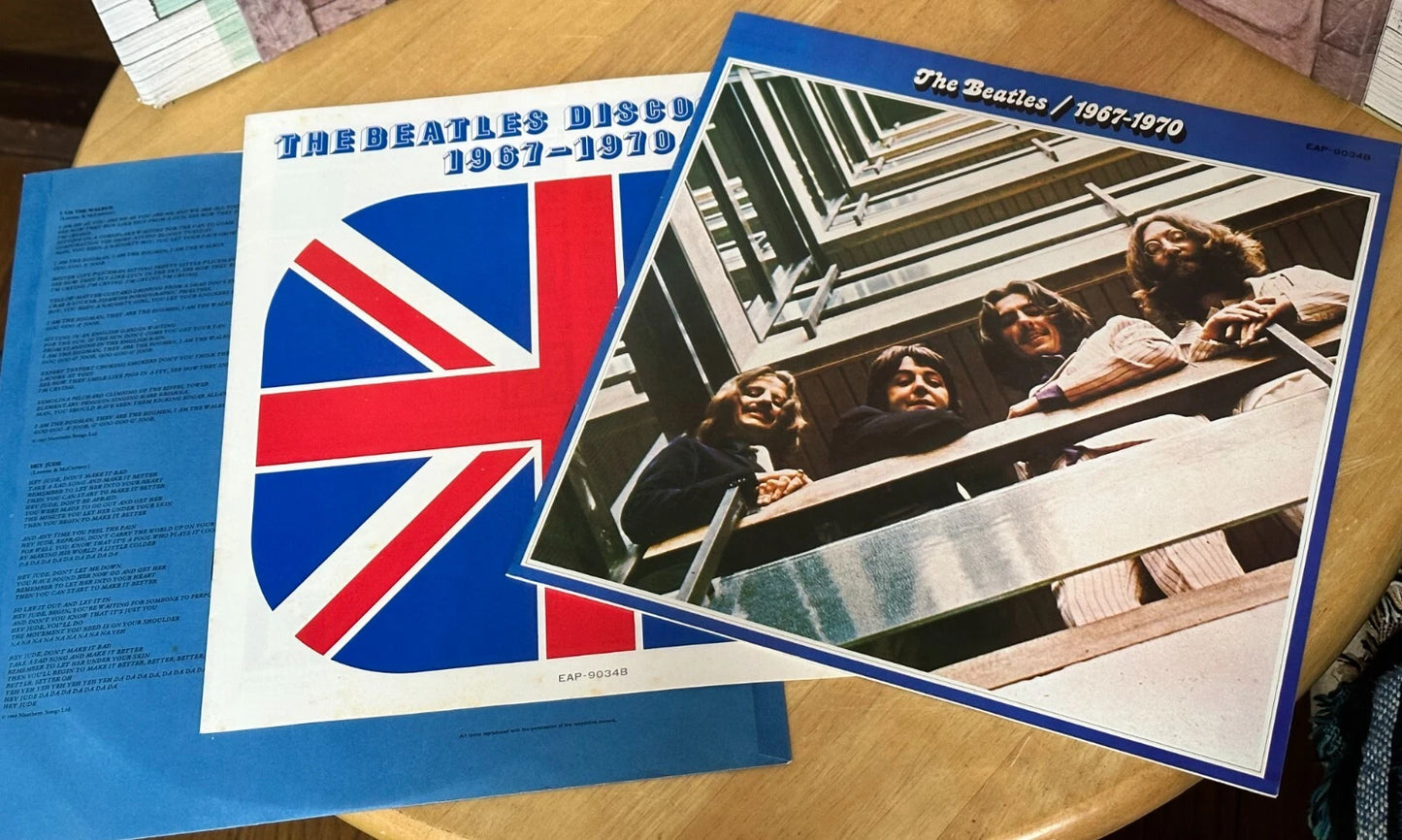 The Beatles 1967-1970 1962-1966 Red Blue LP w/OBI Poster Manual Discography JPN
